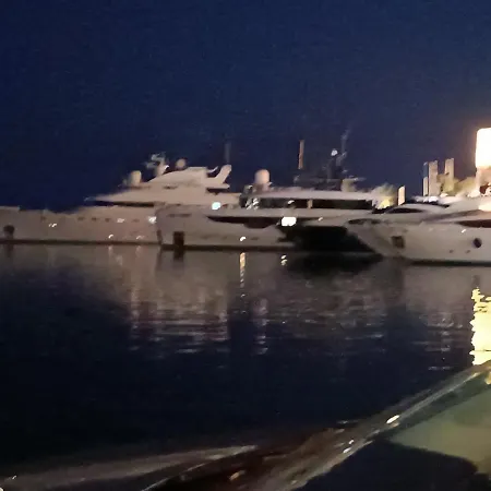En Puerto Banus Apartment Marbella